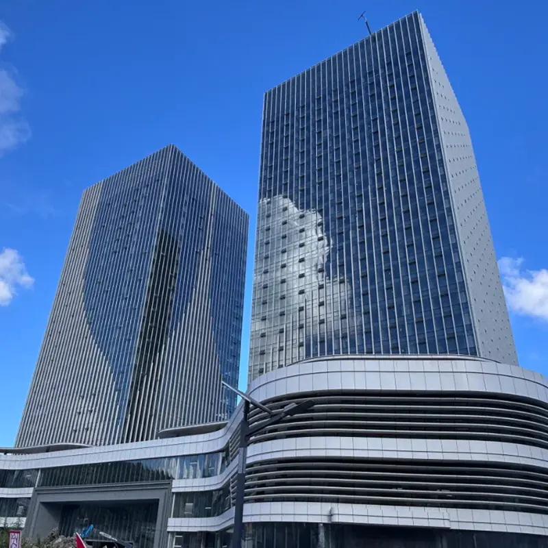 Ballaí Cuirtín Caighdeánach Aonaithe